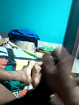 Snapshot of Loquillopajero chatting on February 13, 2026, 12:27 pm Loquillopajero online show from February 13, 2026, 12:27 pm