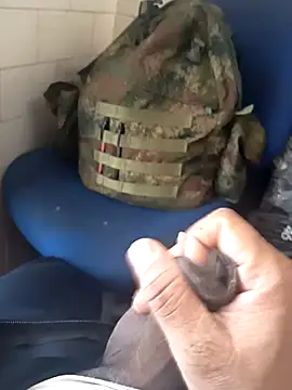 Snapshot of Loquillopajero chatting on November 8, 2025, 7:39 pm Loquillopajero online show from November 8, 2025, 7:39 pm