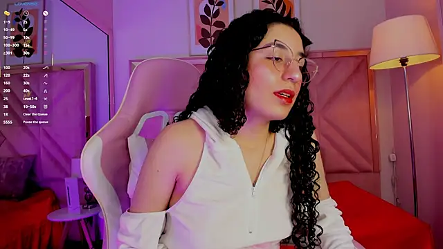 DemiJones  online show from November 22, 2025, 4:22 am