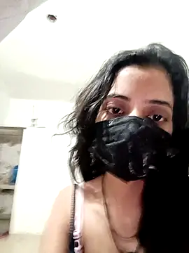 Snapshot of Hot_komall chatting on February 27, 2026, 1:28 am Hot komall online show from February 27, 2026, 1:28 am