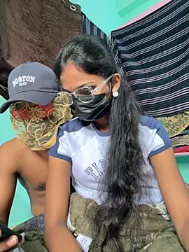 Snapshot of leenaboy@xh chatting on November 14, 2025, 3:54 am leenaboyxh online show from November 14, 2025, 3:54 am