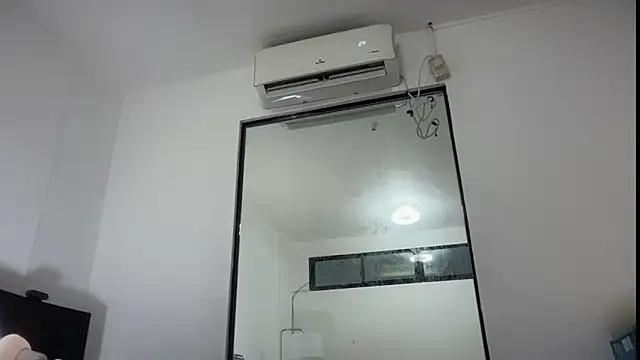 Snapshot of bajejek01 chatting on June 18, 2026, 11:10 pm bajejek01 online show from June 18, 2026, 11:10 pm