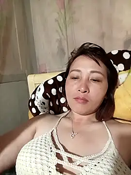 Snapshot of Missa-kute20 chatting on March 8, 2026, 2:42 pm Missa-kute20 online show from March 8, 2026, 2:42 pm