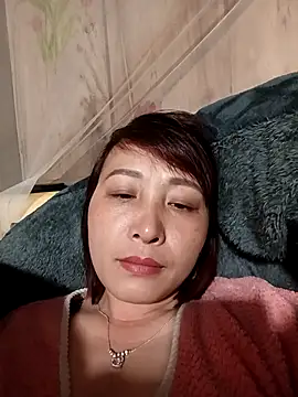 Snapshot of Missa-kute20 chatting on February 9, 2026, 2:37 pm Missa-kute20 online show from February 9, 2026, 2:37 pm