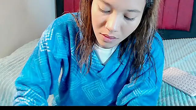 AMARYXS online show from November 28, 2025, 10:37 am