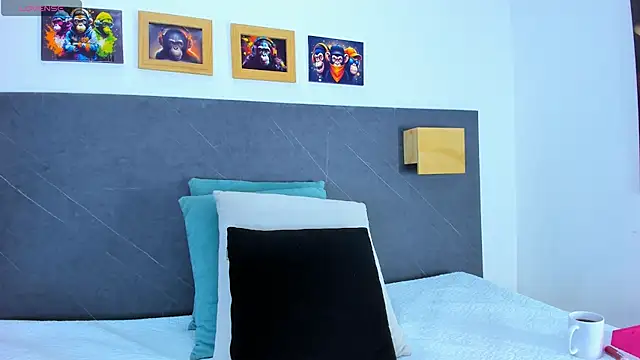 Andhrea Vale online show from February 11, 2026, 12:16 pm