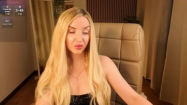 Snapshot of _Mi1a_ chatting on March 8, 2026, 3:32 am Mi1a online show from March 8, 2026, 3:32 am