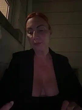 pervimilf online show from June 10, 2026, 10:44 pm