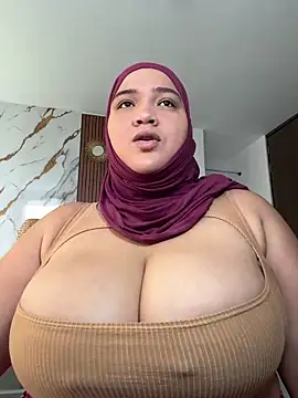 sweetmuslim01 online show from May 8, 2026, 8:12 pm