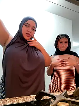 sweetmuslim01 online show from December 15, 2025, 3:23 am