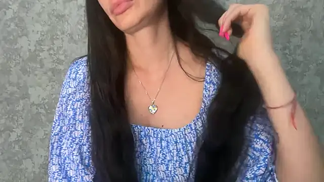 Angelinaa19 online show from June 4, 2026, 12:43 pm