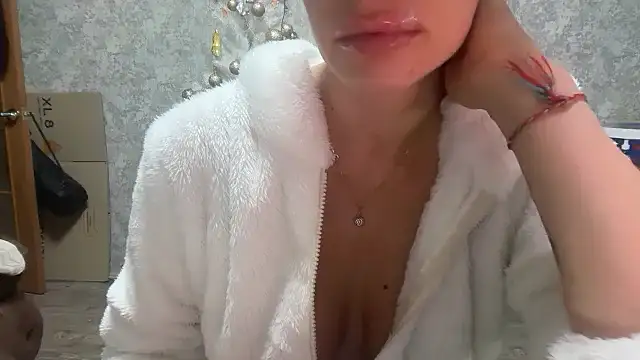 Angelinaa19 online show from January 14, 2026, 8:45 pm