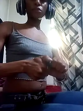 Nikistickyxx25 online show from December 1, 2025, 4:08 pm