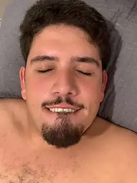 Snapshot of Bbbtro chatting on March 24, 2026, 9:59 pm Bbbtro online show from March 24, 2026, 9:59 pm