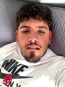 Snapshot of Bbbtro chatting on November 7, 2025, 1:04 pm Bbbtro online show from November 7, 2025, 1:04 pm