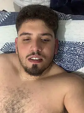 Snapshot of Bbbtro chatting on December 4, 2025, 9:36 pm Bbbtro online show from December 4, 2025, 9:36 pm