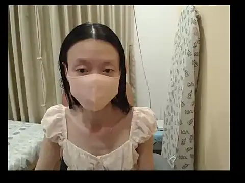 Lil-Cherries online show from June 14, 2026, 5:03 pm