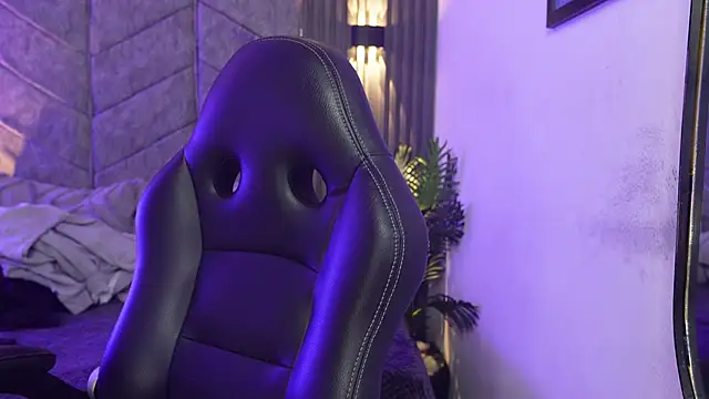 AuroraLanee  online show from February 4, 2026, 7:31 pm