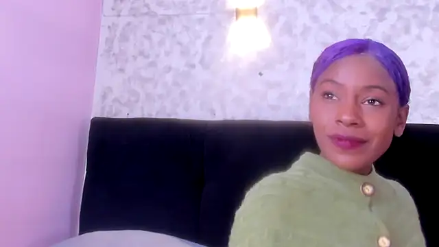 Snapshot of Aliis_Love chatting on February 11, 2026, 1:22 pm Aliis Love online show from February 11, 2026, 1:22 pm