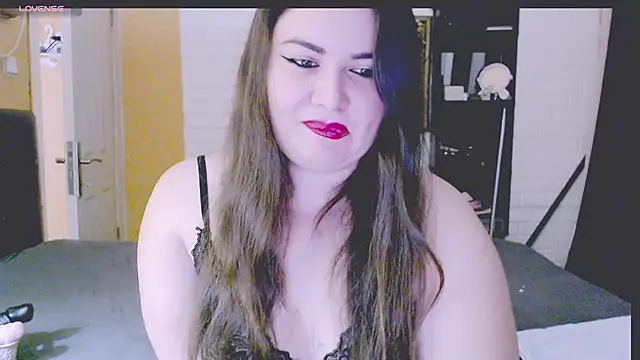 Snapshot of _bade_tasci_ chatting on December 4, 2025, 7:35 pm bade tasci online show from December 4, 2025, 7:35 pm