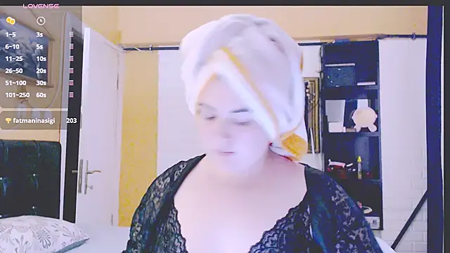 Snapshot of _bade_tasci_ chatting on November 29, 2025, 2:28 pm bade tasci online show from November 29, 2025, 2:28 pm