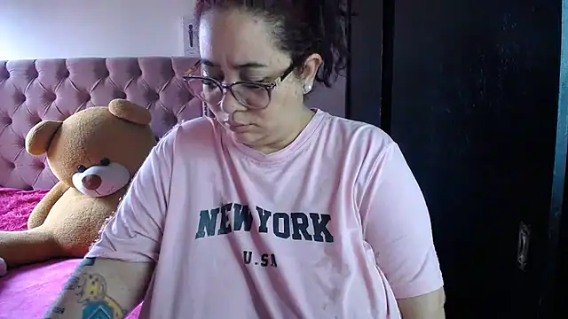 kattybbwbigboobs  online show from June 19, 2026, 6:47 pm