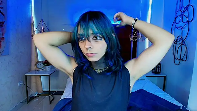 luxiel  online show from June 12, 2026, 10:07 pm