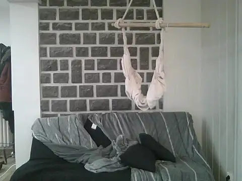 samia42 online show from November 21, 2025, 11:59 pm