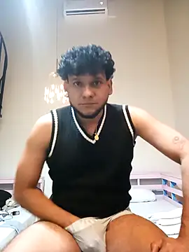 Snapshot of prototipoA45 chatting on March 5, 2026, 11:43 pm prototipoA45 online show from March 5, 2026, 11:43 pm