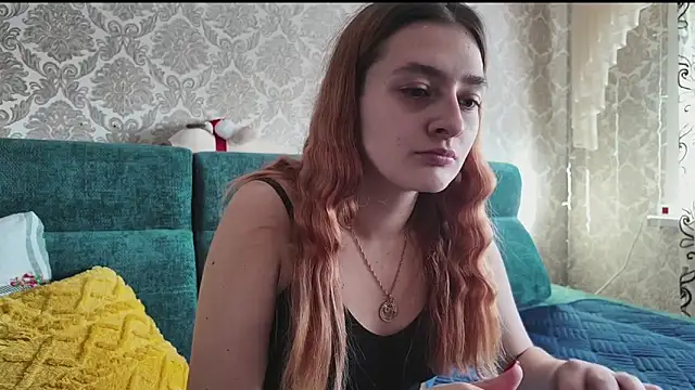 SweetLiaison online show from February 1, 2026, 8:34 am