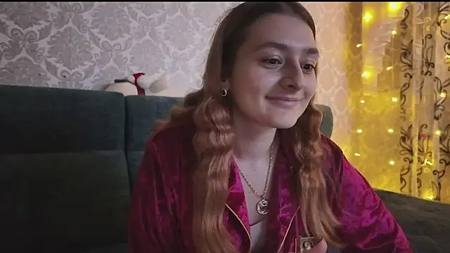 SweetLiaison online show from February 14, 2026, 3:23 pm