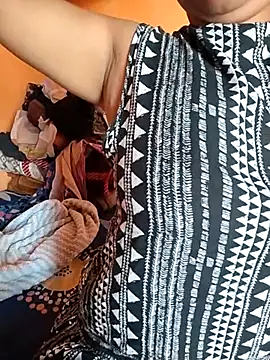 Sexy Divya   online show from June 24, 2026, 1:04 am
