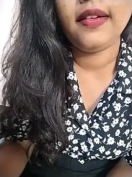 Sexy Divya   online show from May 1, 2026, 4:50 am