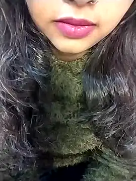 Sexy Divya   online show from December 22, 2025, 6:02 am