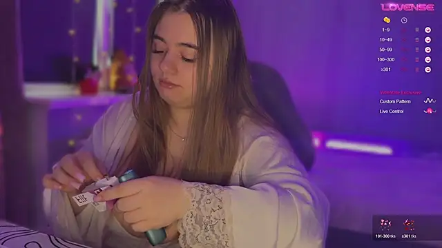 Snapshot of AmeliaMiles chatting on February 25, 2026, 8:03 am AmeliaMiles online show from February 25, 2026, 8:03 am