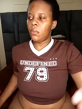 Emmylove-xr25 online show from May 6, 2026, 8:46 pm