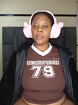 Emmylove-xr25 online show from June 18, 2026, 3:06 pm