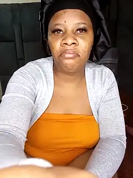 Emmylove-xr25 online show from April 24, 2026, 11:01 am