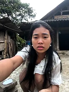 Lynly k2 online show from December 23, 2025, 12:54 am