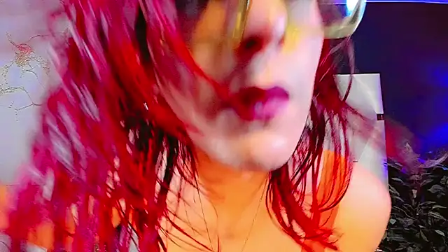 AnnaRouseQueen online show from April 29, 2026, 8:04 pm