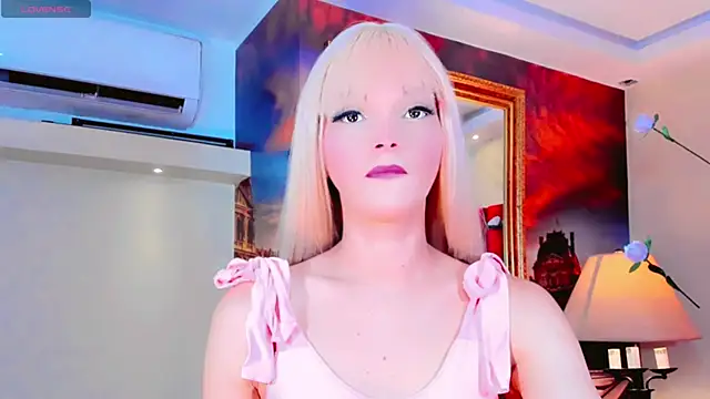 AnnaRouseQueen online show from March 4, 2026, 8:38 pm