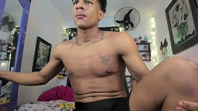 JUANBIGCOCK21CM online show from December 18, 2025, 7:57 am