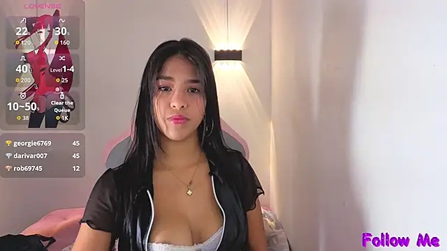 alexandraclaire9 online show from February 4, 2026, 1:50 pm