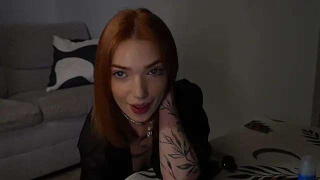 LinaaVelle online show from July 3, 2026, 1:12 am