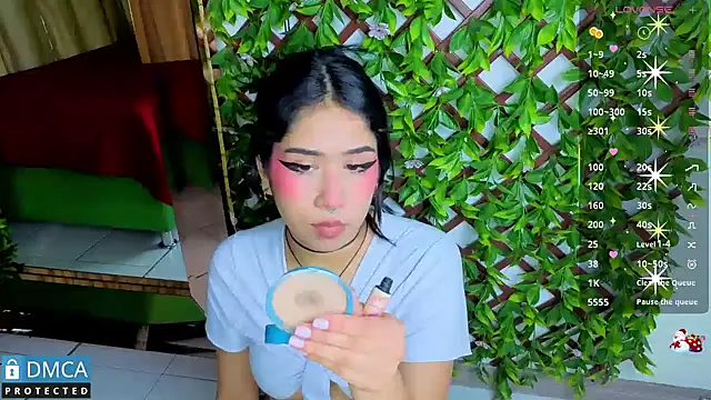 sofia sstonee  online show from March 4, 2026, 7:10 pm