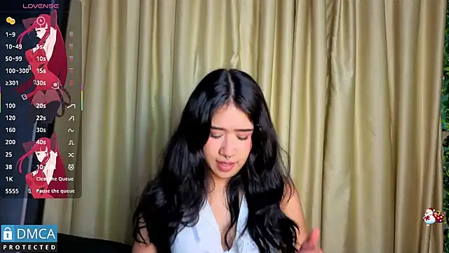 sofia sstonee  online show from March 16, 2026, 7:05 pm