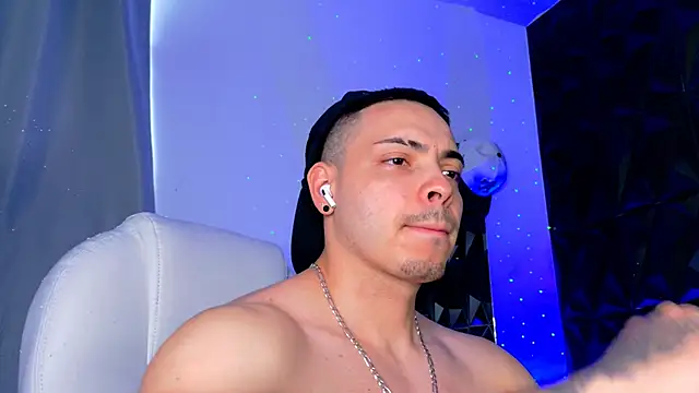 Maxwell Dupont online show from January 10, 2026, 6:25 pm