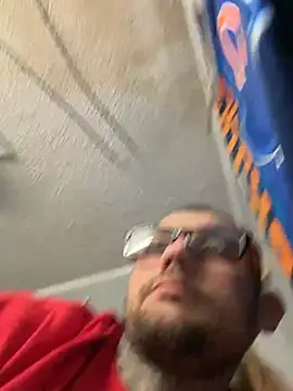 Snapshot of trickydickydaddy chatting on March 8, 2026, 7:17 pm trickydickydaddy online show from March 8, 2026, 7:17 pm