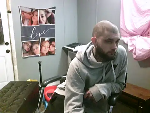 Snapshot of trickydickydaddy chatting on December 1, 2025, 12:44 am trickydickydaddy online show from December 1, 2025, 12:44 am