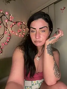 ValayaNoire online show from January 5, 2026, 11:08 pm